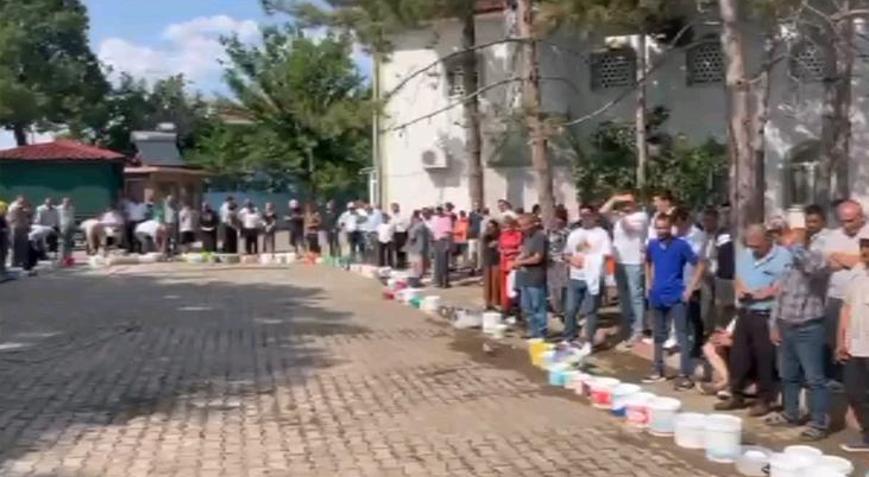 Asırlık gelenek! Bu köyde kurban eti girmeyen ev yok