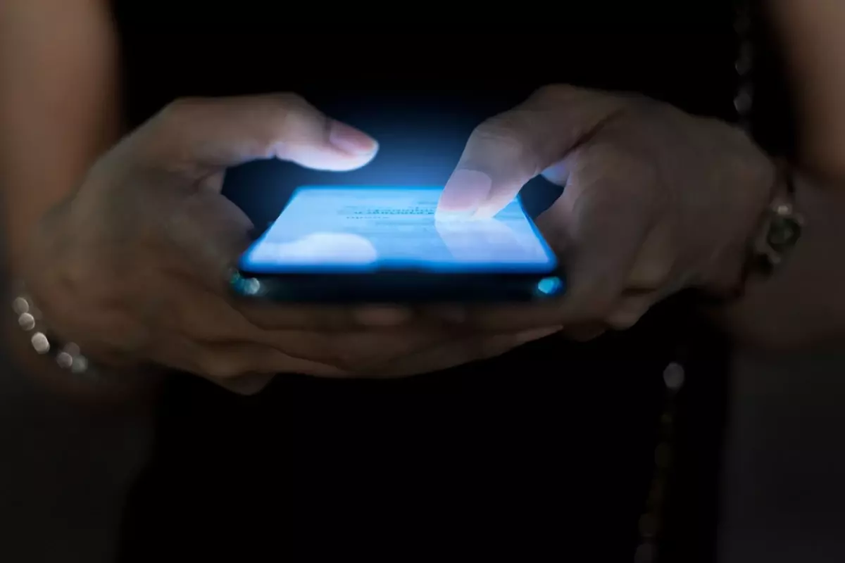 3.4’lük deprem öncesi telefonlara gönderilen uyarı mesajı infial yarattı