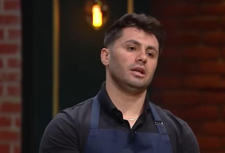 Özkan Akan KİMDİR? MasterChef Türkiye 2025 Özkan Akan ”Önlüğü almaya geliyorum” dedi! Özkan kaç yaşında, nereli?