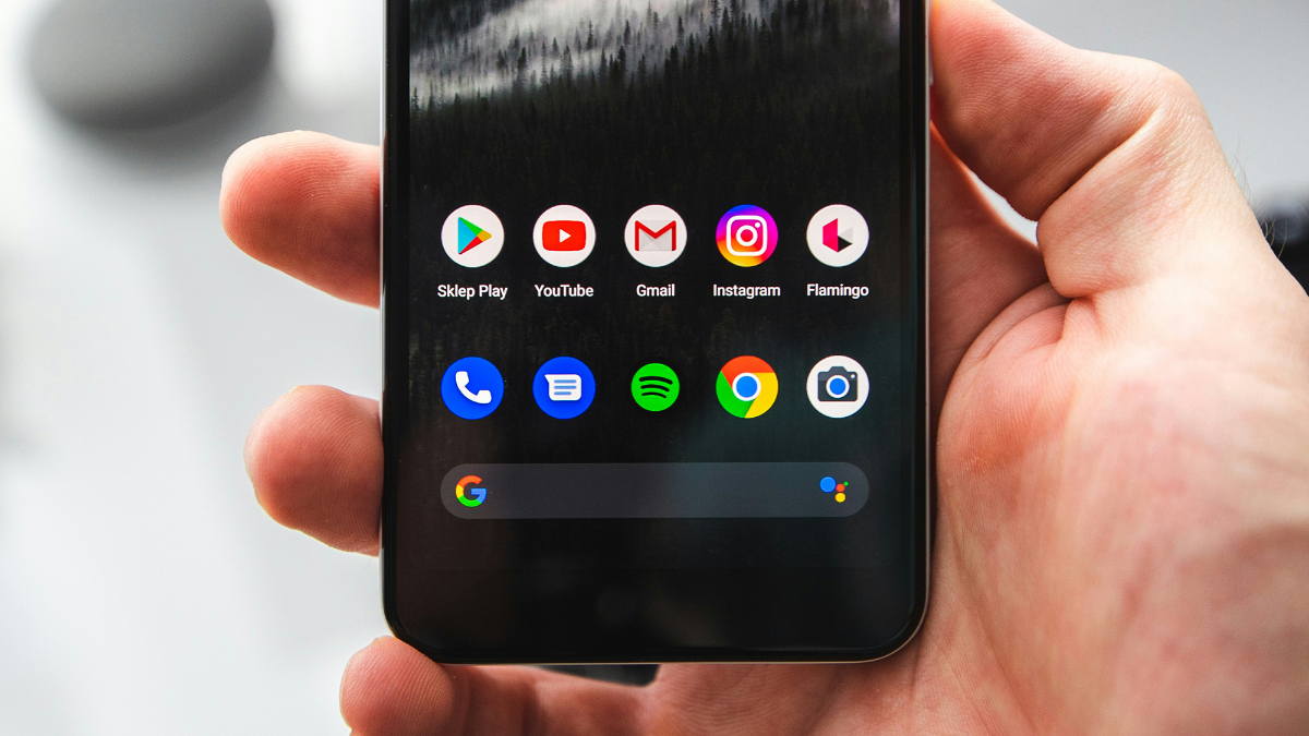 Google’ın Telefon uygulaması artık sesinizi gerçek zamanlı olarak çevirebiliyor