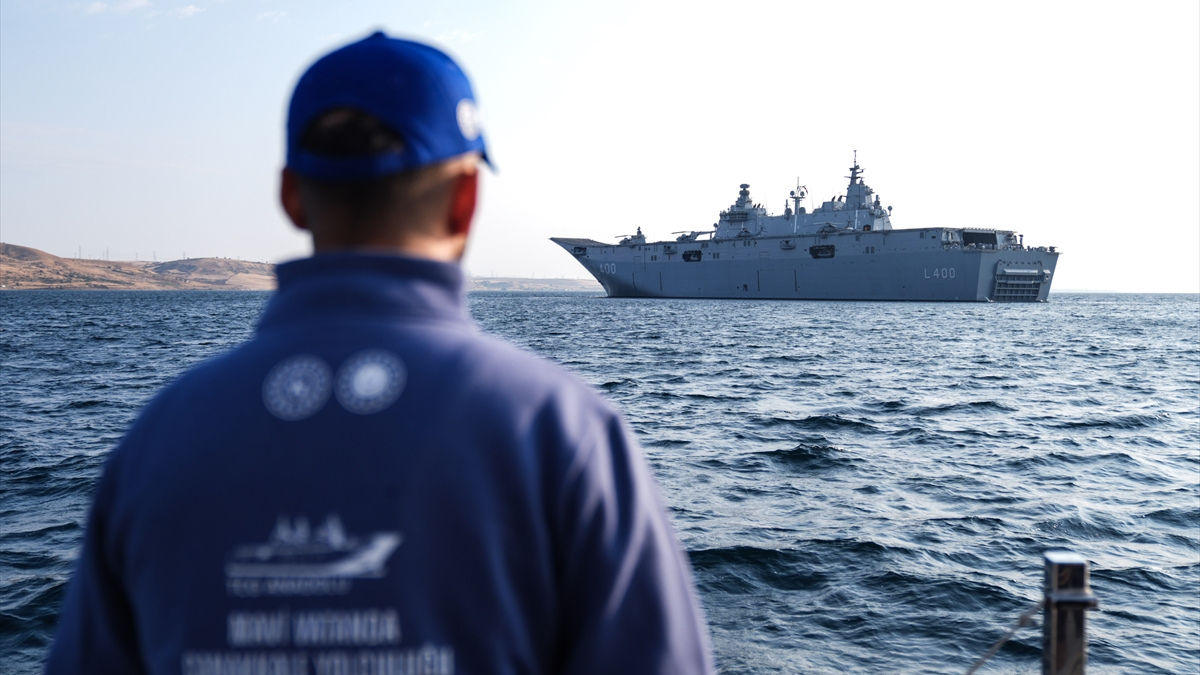 TCG Anadolu, ‘Zafer Yolculuğu’ için Çanakkale’den İstanbul’a hareket etti