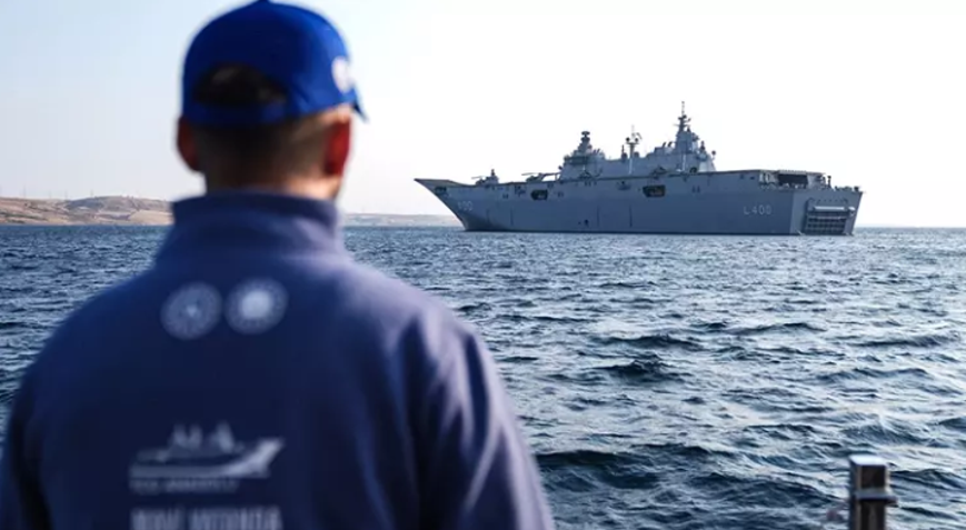 Türk Donanması İstanbul Boğazı’nda! “Mavi vatanın” muhafızları İstanbul’u selamlayacak