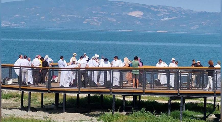 Papa’nın gelmesinin beklendiği İznik’te Fransa’dan gelen 42 akademisyen ayin yaptı