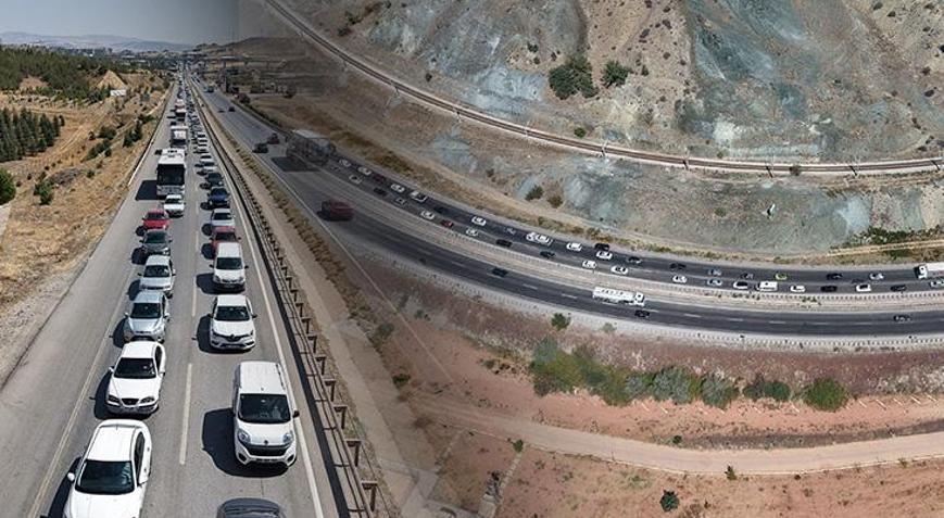 ‘Kilit kavşak’ta trafik durma noktasına geldi! Kilometrelerce araç kuyruğu