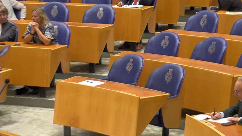 Hollandada İsrail çatlağı: Dışişleri Bakanı istifa etti