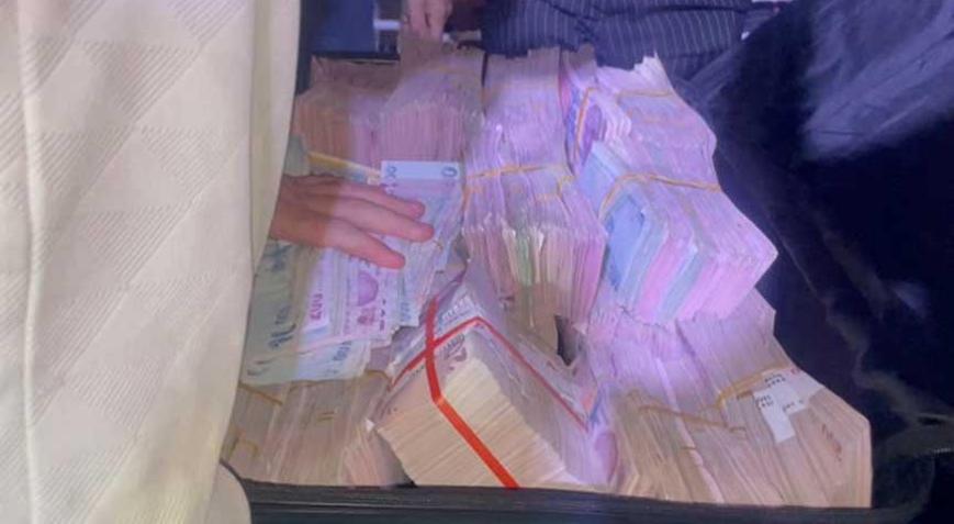 5 bin kişi katıldı! ‘Toy babaları’ paraları saydı: 5 kilo altın ve 19 milyon TL takı