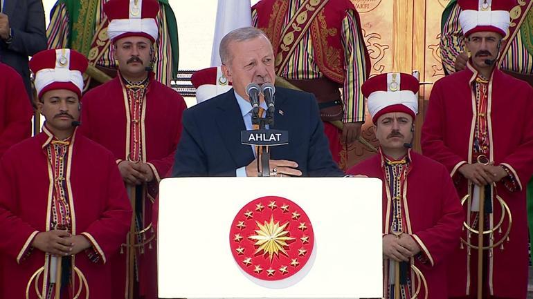 SON DAKİKA | Cumhurbaşkanı Erdoğan, Ahlat Mesire Alanında, Ahlat Etkinlik Alanı Programına konuşuyor