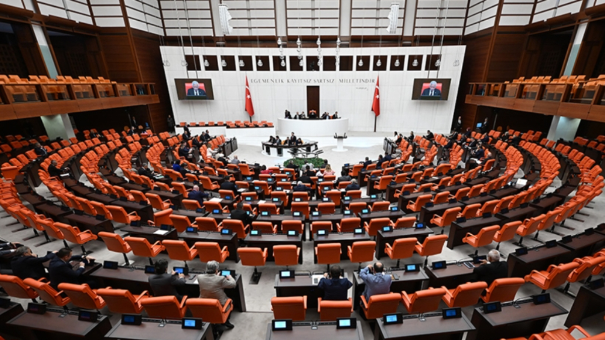 Muhalefet partilerinden TBMM’ye olağanüstü toplanma çağrısı
