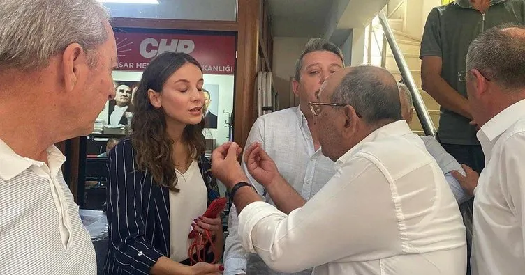 Afyon CHP’de delege seçiminde ortalık karıştı! Seçim iptal edildi parti önünde kavga çıktı!