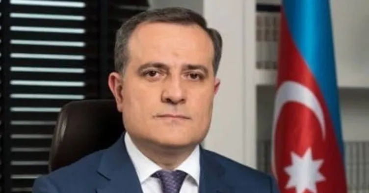 Azerbaycan, barış için Ermenistan’dan anayasa değişikliği bekliyor