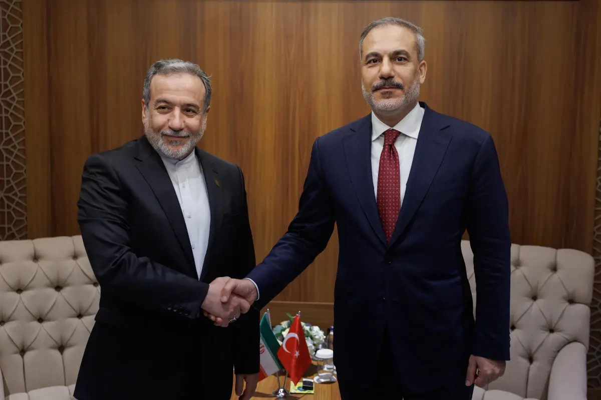Hakan Fidan, Cidde’de İran Dışişleri Bakanı ile Görüştü