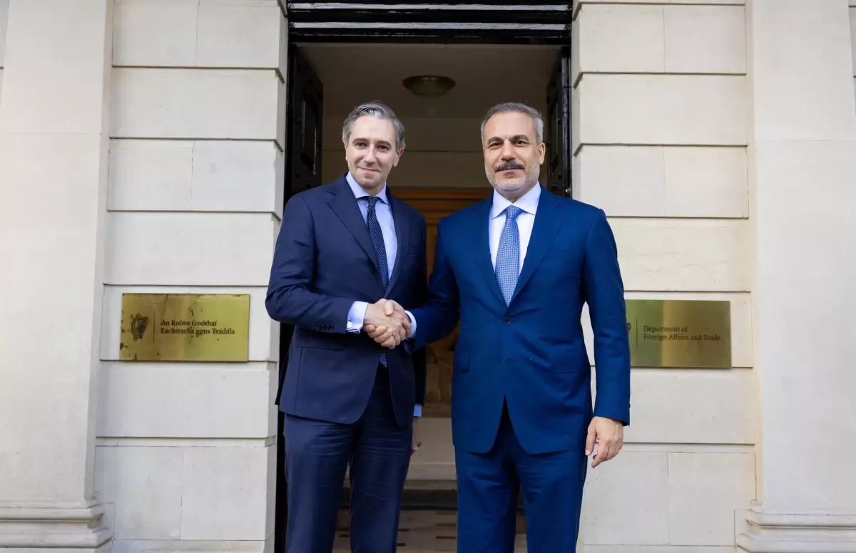 Bakan Fidan, İrlanda Başbakan Yardımcısı Harris ile görüştü