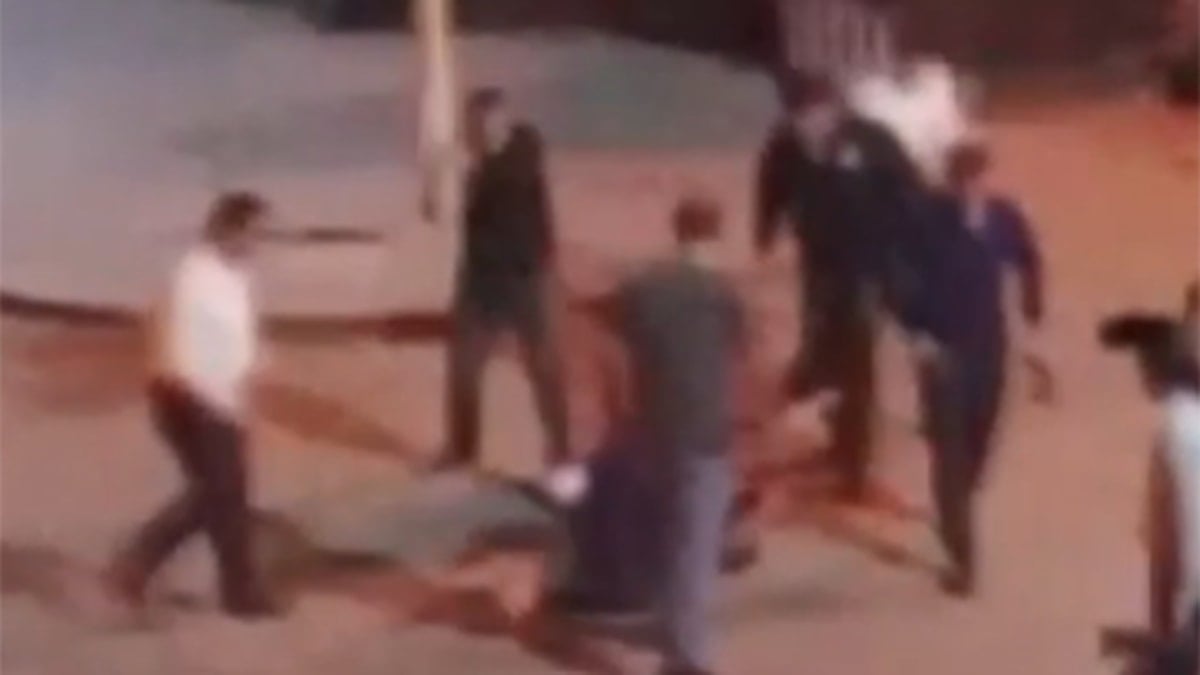 Ankara’da dehşete düşüren anlar: 7 kişi etrafını sardı, sopalarla öldüresiye dövdü