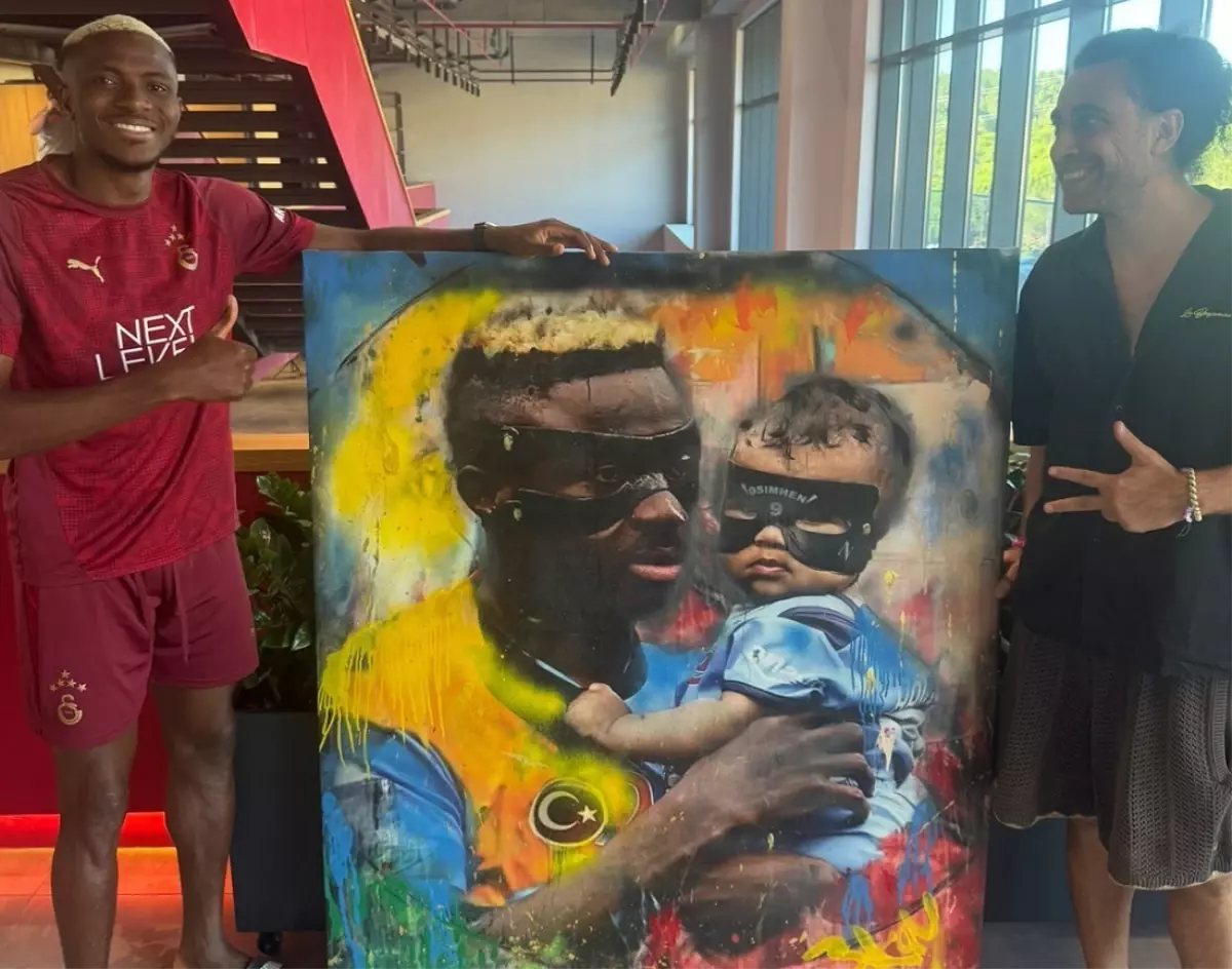 Ünlü Sanatçı Ersan Kaya, Galatasaray Yıldızları İçin Özel Tablolar Yaptı