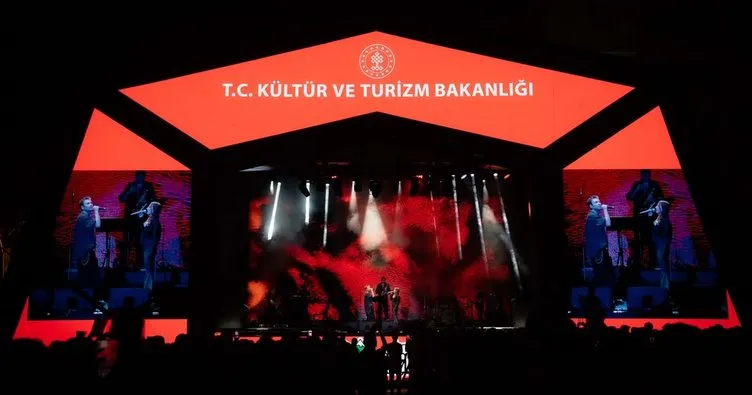 Hakkari şenlik yeri: Murat Dalkılıç’tan görkemli başlangıç