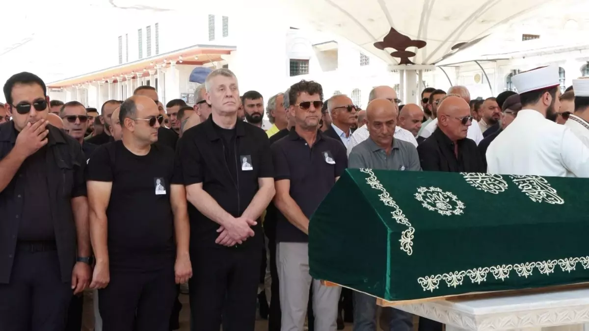 Sanatçı Metin Şentürk’ün Kardeşi Bayram Şentürk Hayatını Kaybetti