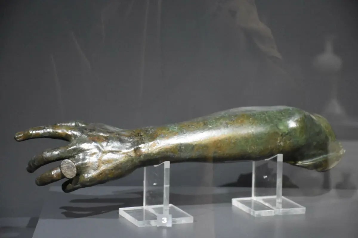 İzmir Arkeoloji Müzesi’nde 1300 Yeni Eser Ziyaretçileri Bekliyor
