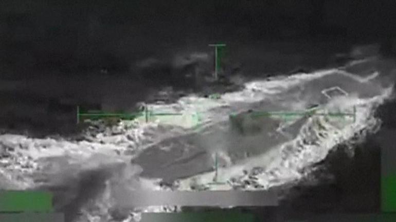 ABD Karayipler’de denizaltı vurdu