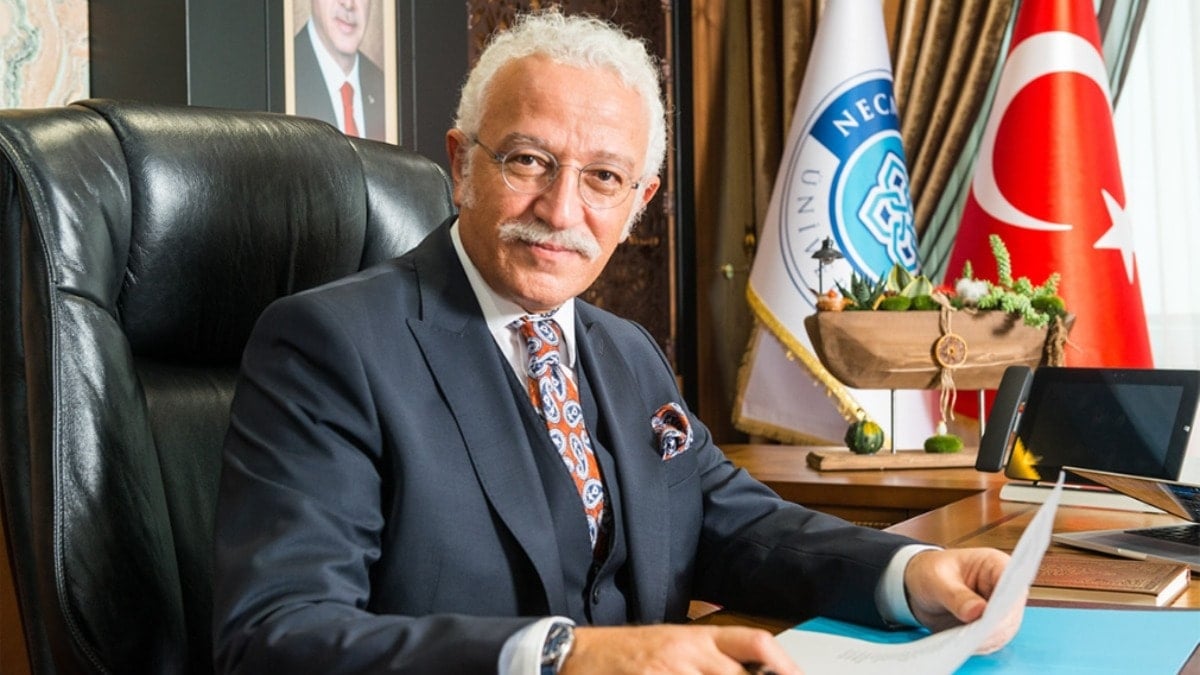 Sayıştay sürekli uyarıyor AKP’li Rektör takmıyor!