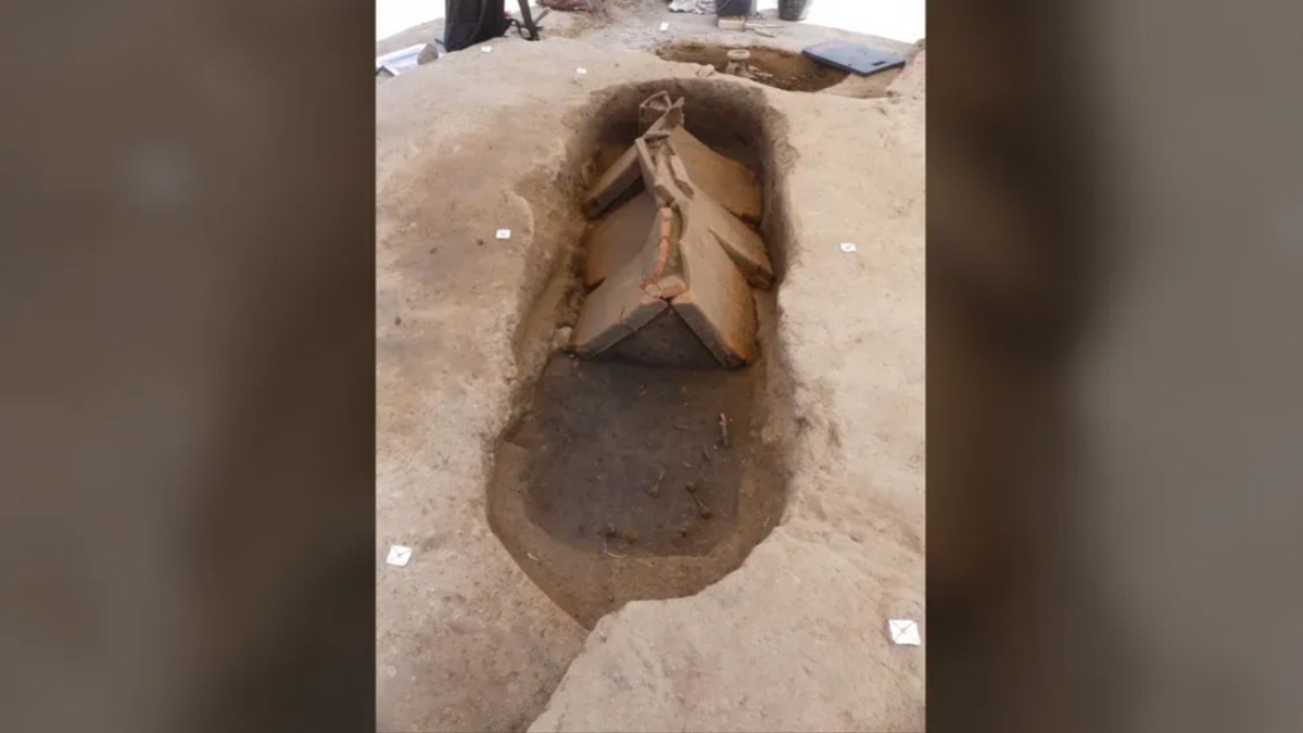 Antik mezarda kanallar bulundu, arkeologlar şaşkın