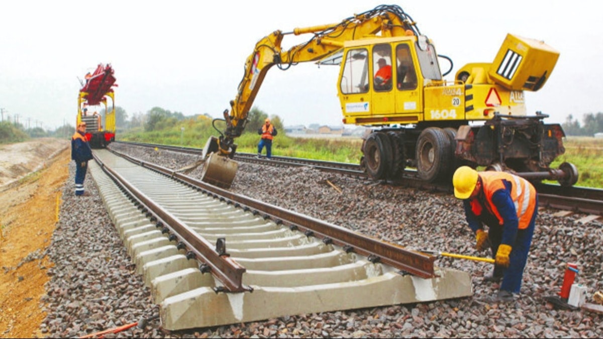 Raylar yandaş için döşeniyor