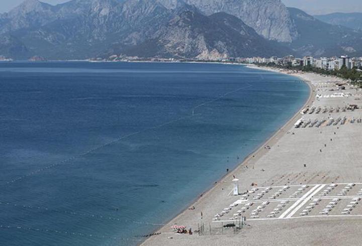 Konyaaltı Plajı Nerede? Konyaaltı Plajı Ücretli Mi? Nasıl Gidilir?