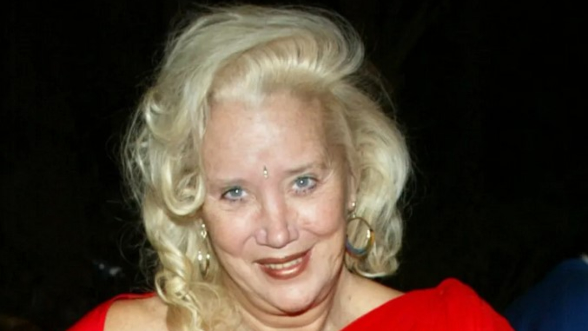 Altın Küre ödüllü oyuncu Sally Kirkland, yaşamını yitirdi