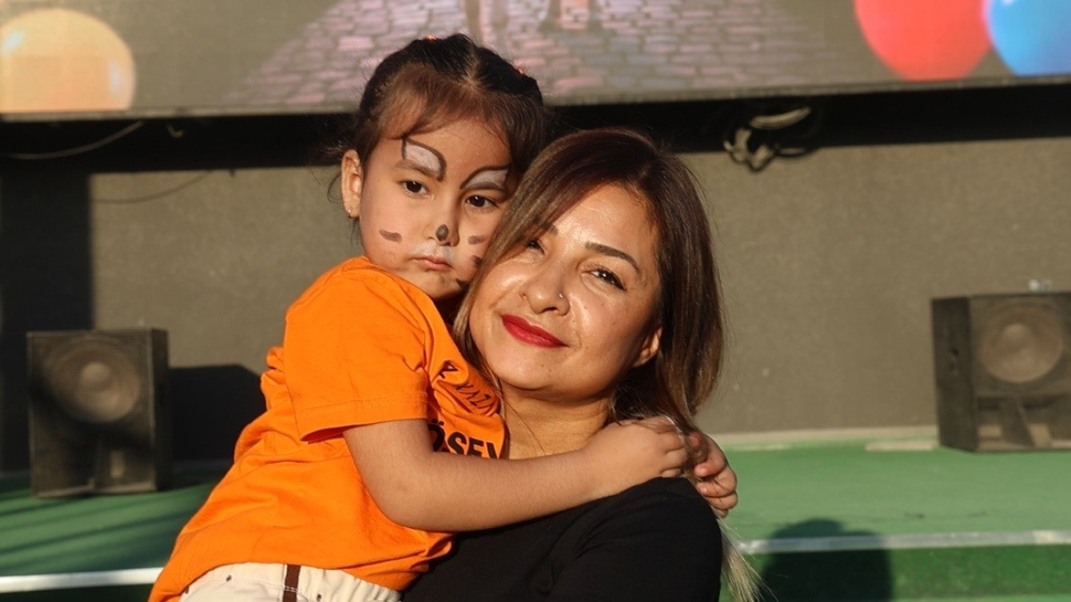 Hatay’da kanseri yenen minik Ceylin için balon uçuruldu