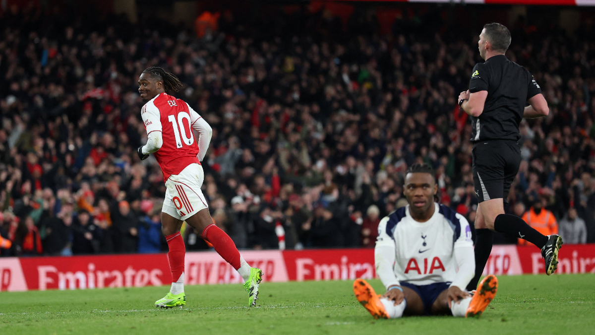 Arsenal, derbide Tottenham’ı 4 golle yıktı!