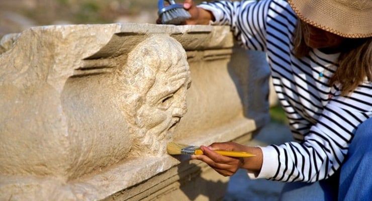 Kastabala’da beş mask bulundu: Biri filozof