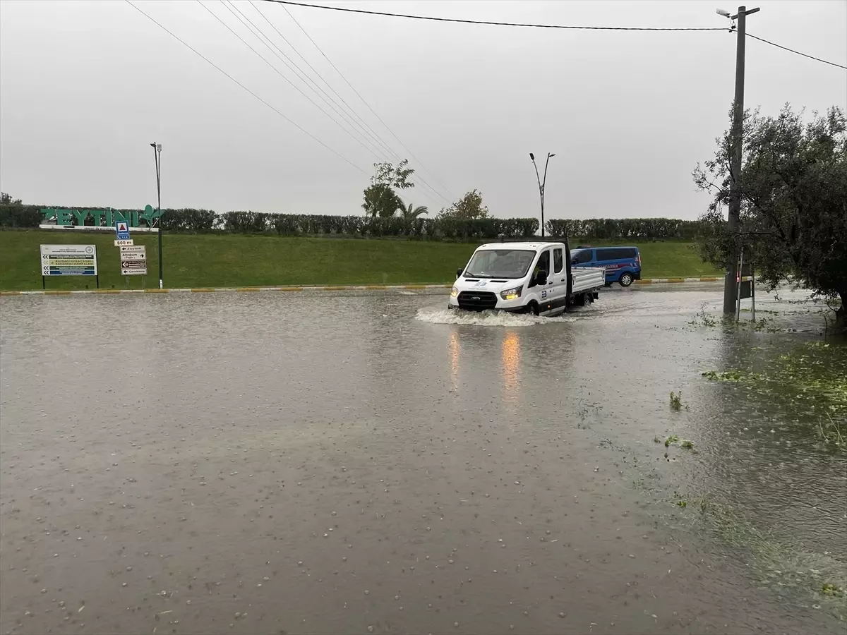 Balıkesir’de Kuvvetli Yağışlar Su Baskınlarına Neden Oldu