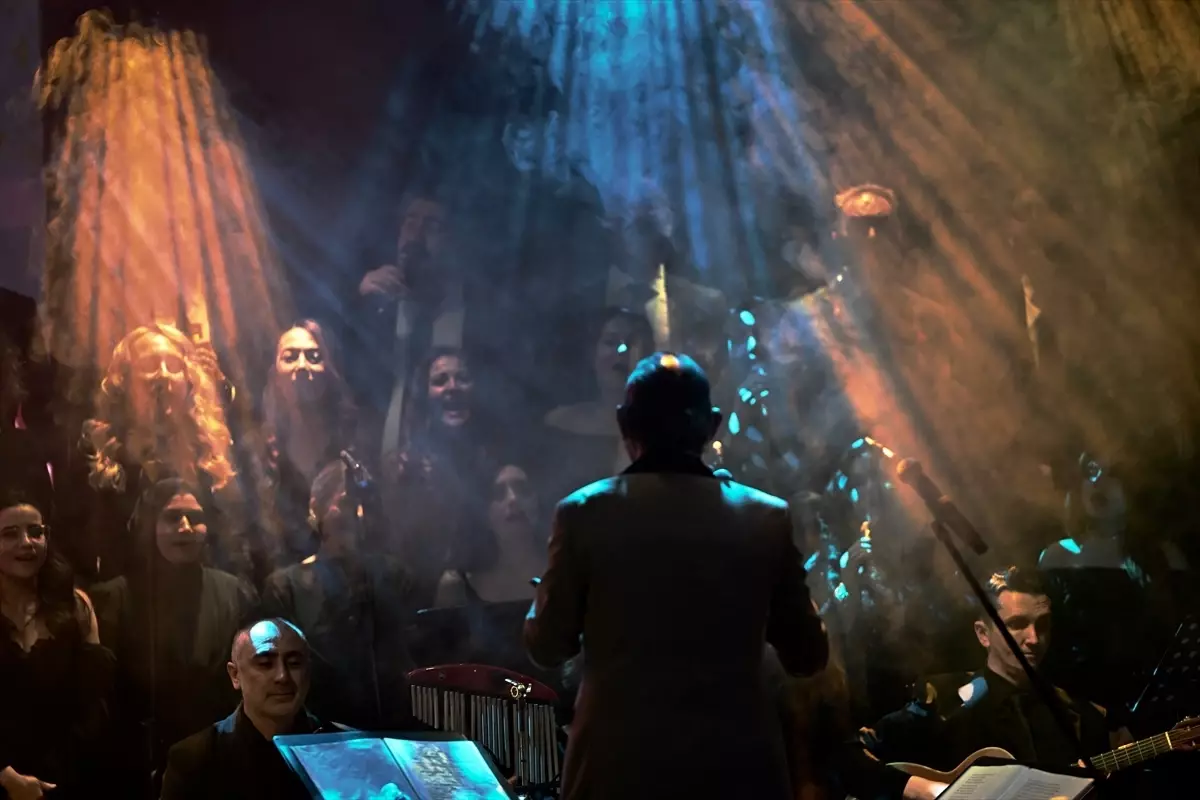 Düzce’nin Sesleri Korosu Öğretmenler Günü Konseri Verdi