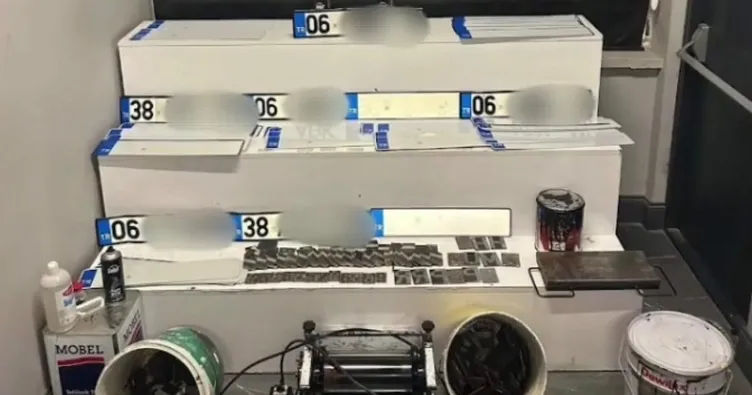 Kayseri’de ‘sahte plaka’ operasyonu: Çok sayıda malzeme ele geçirildi! 2 gözaltı