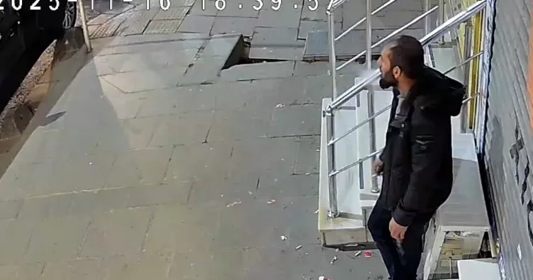 Sultangazi’de sokak ortasında silah sesleri | Eski eşinin sevgilisini öldürüp intihar etti: Vahşetin görüntüleri ortaya çıktı!