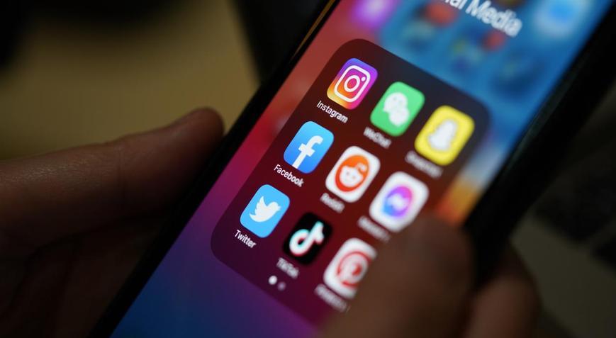 Malezya, 16 yaşın altındakilerin sosyal medya hesabı açmasını yasaklıyor