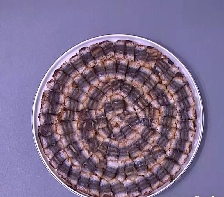 Karadeniz mutfağının efsane lezzeti MasterChefte Hamsi sarma dediğin böyle yapılır 25–30 dakika pişiyor