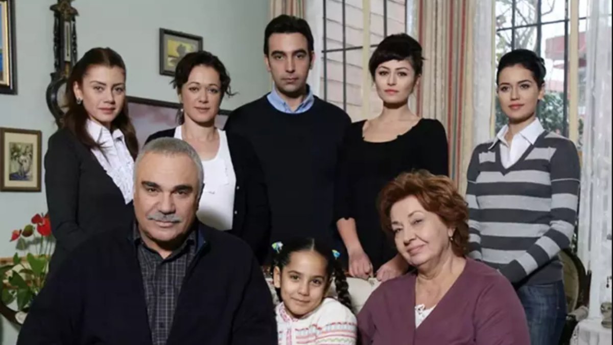 Yaprak Dökümü’nün ‘Ayşe’si Şebnem Ceceli büyüdü! Güzelliğine yorum yağdı