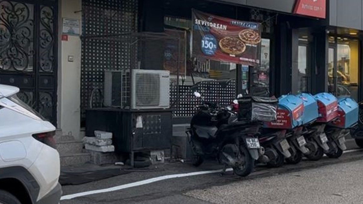 Bursa’da pizza dükkanına silahlı saldırı düzenlendi