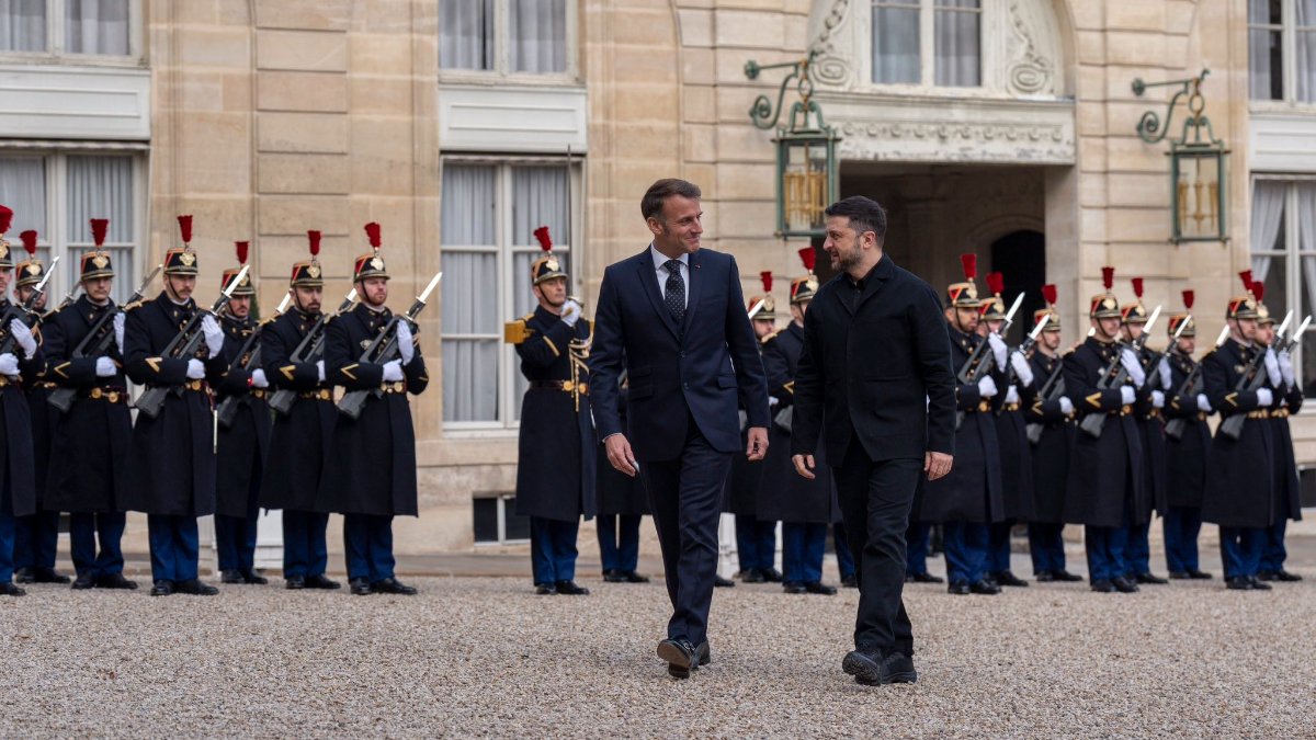 Vladimir Zelensky, Emmanuel Macron ile bir araya geldi