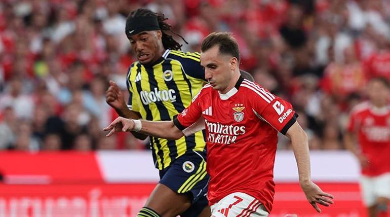 Galatasaraylı taraftarlardan Kerem Aktürkoğlu’na dolar protestosu