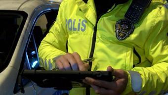 Trafik cezası yazdığı kişiyi öğrenince pişman oldu Cezayı kendi cebinden ödedi