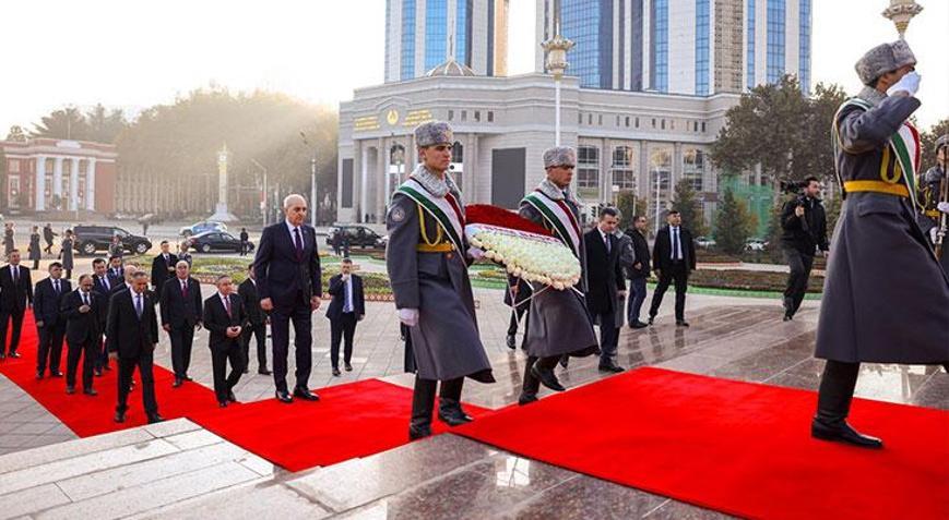 Tacikistan Cumhurbaşkanı Rahman, TBMM Başkanı Kurtulmuş’u kabul etti