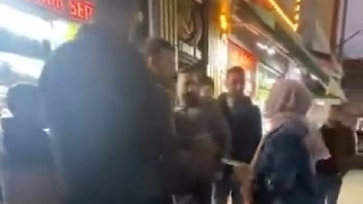 Bursa’da telefoncuda çıkan tartışmaya çevre esnafı müdahale etti