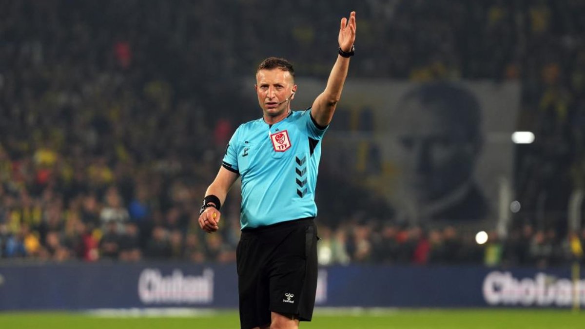 Süper Lig’de son 3 sezonda en çok derbi yöneten hakem Yasin Kol