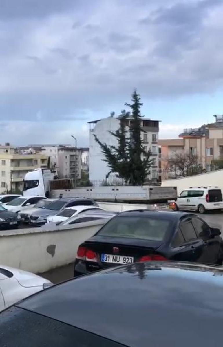 Rota şaştı trafik kitlendi TIR şoförü: Konumdaki o kadın beni getirdi