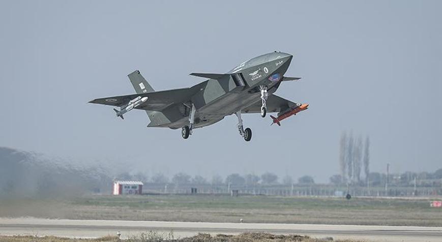 Fransız gazetesi ‘havacılıkta yeni dönem’ dedi, Türk İHA’larını yazdı! ‘ABD dahil hiçbir ülke bunu başaramadı’