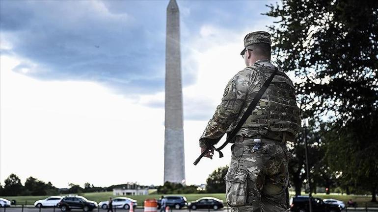 ABD yüksek riskli ilan ettiği 19 ülkeden iltica başvurularını durdurdu