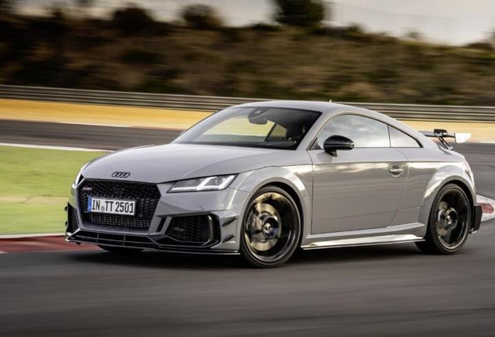 Audi’nin 5 silindirlisi 50 yaşına bastı