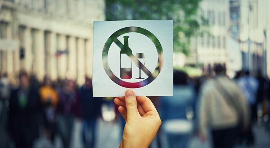 53 yıldır yürürlükteydi! Alkol satış yasağı kaldırıldı: ‘180 günlük deneme süresi olacak’