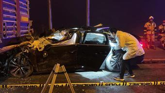 Yoğun sis ve aşırı hız can aldı Kütahyada katliam gibi kaza: 4 ölü